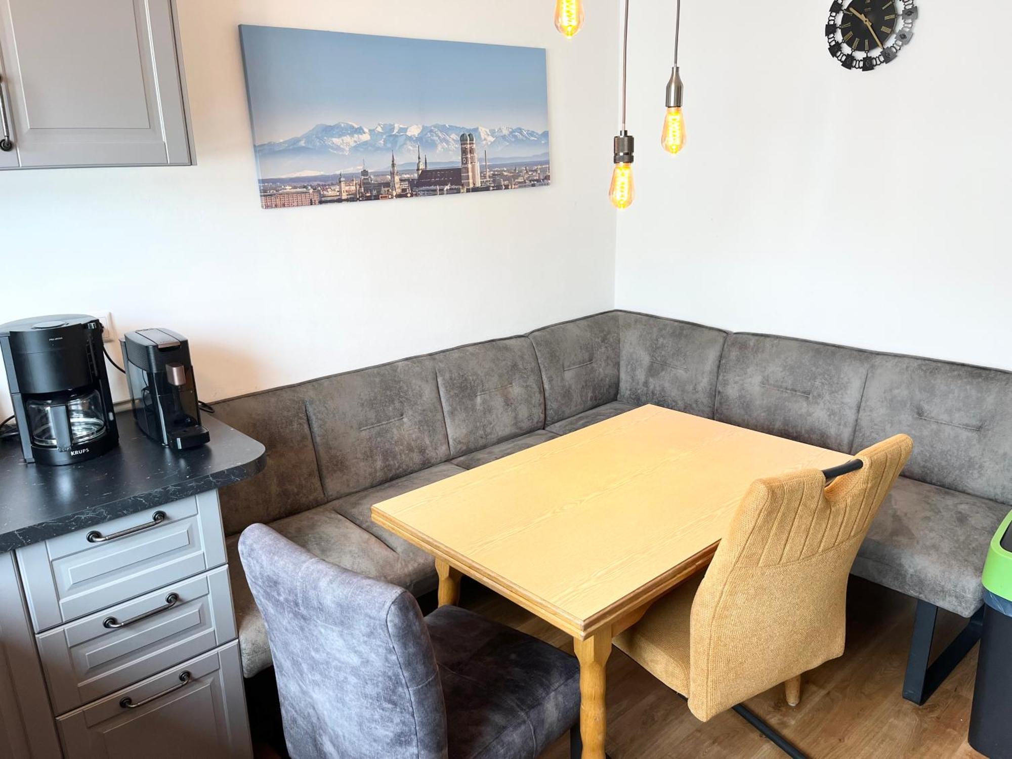 Gemuetliche Privatzimmer Mit Geteiltem Bad, Kueche Und Garten Munchen Bagian luar foto
