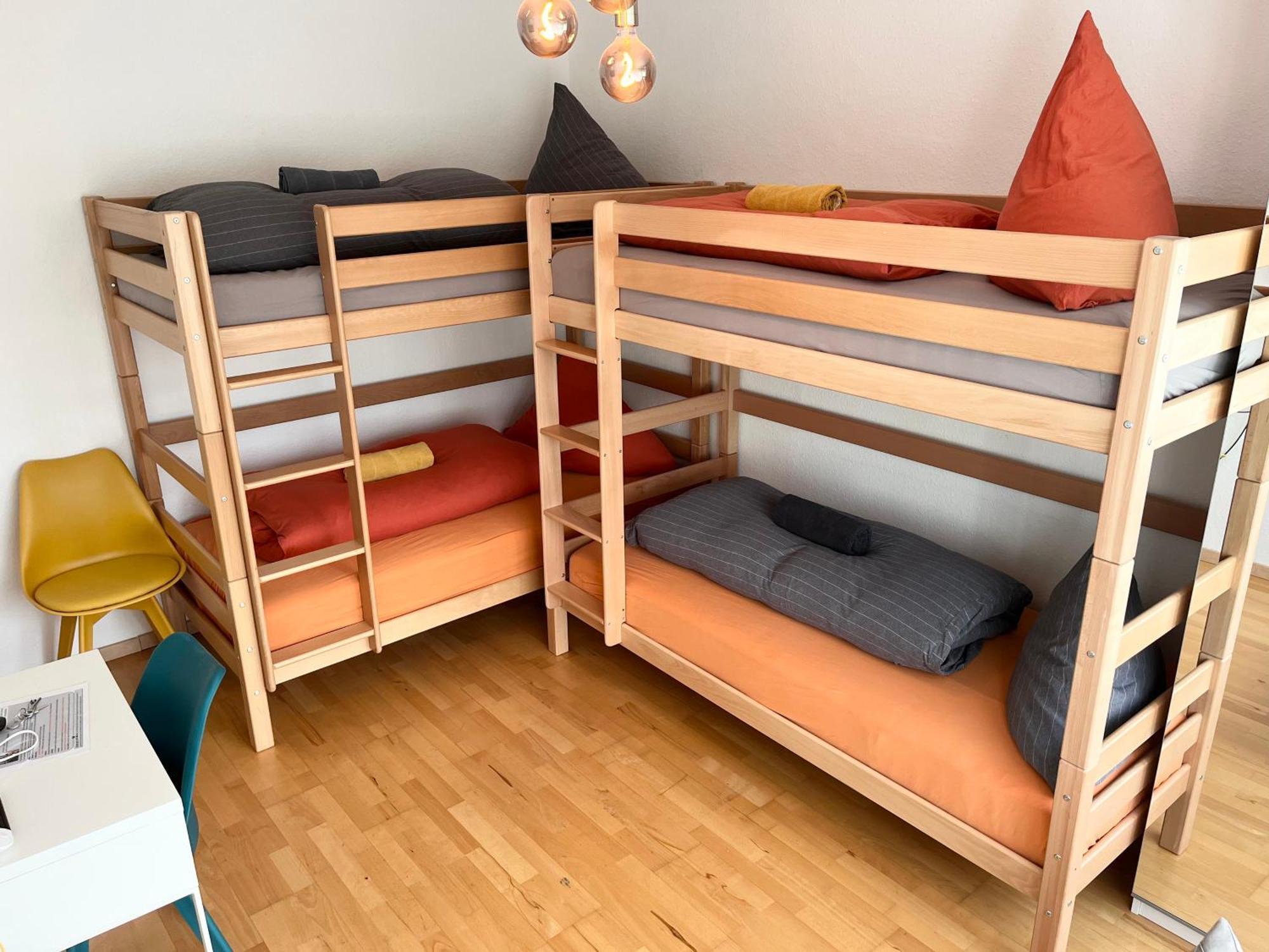 Gemuetliche Privatzimmer Mit Geteiltem Bad, Kueche Und Garten Munchen Bagian luar foto